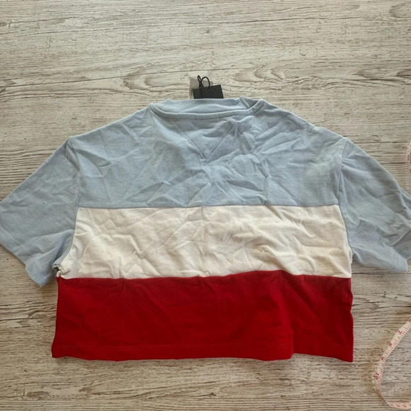 NWT Tommy Hilfiger Vintage Tommy Jeans Cropped Short Sleeve Tee Shirt XS - Picture 7 of 16